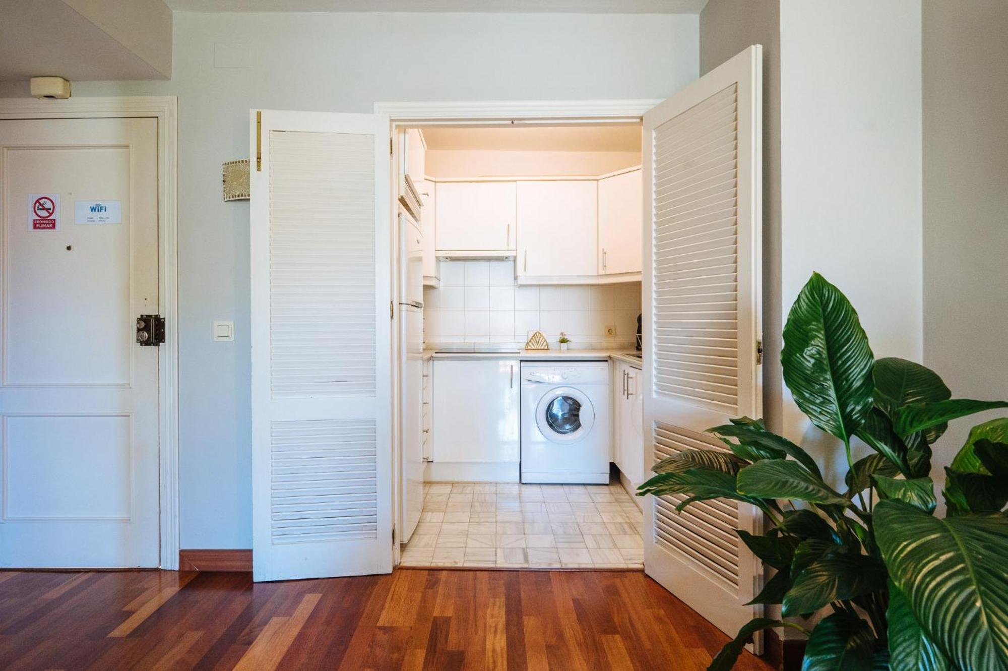 Novalia Home Suite Σεβίλλη Εξωτερικό φωτογραφία