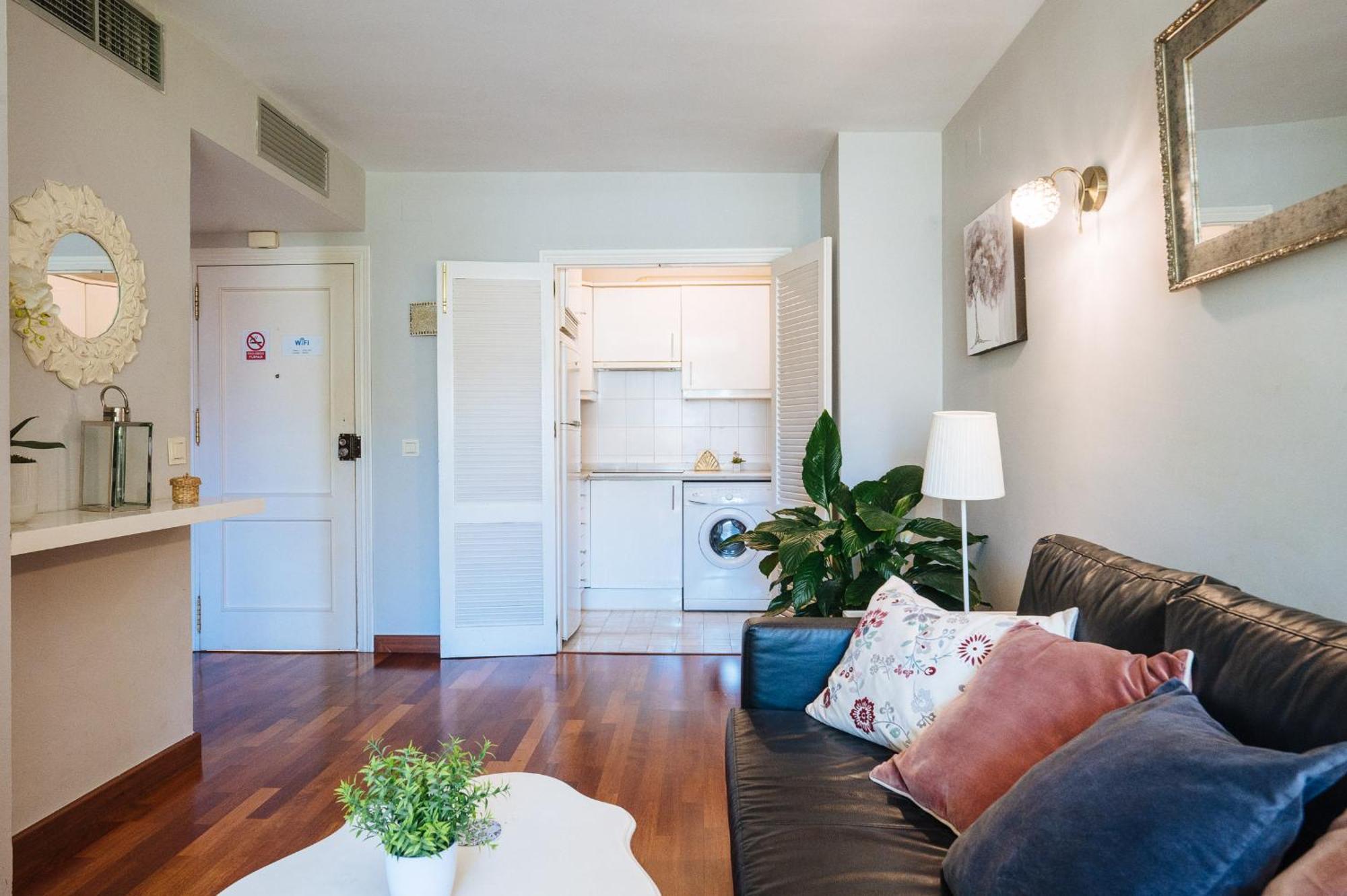 Novalia Home Suite Σεβίλλη Εξωτερικό φωτογραφία